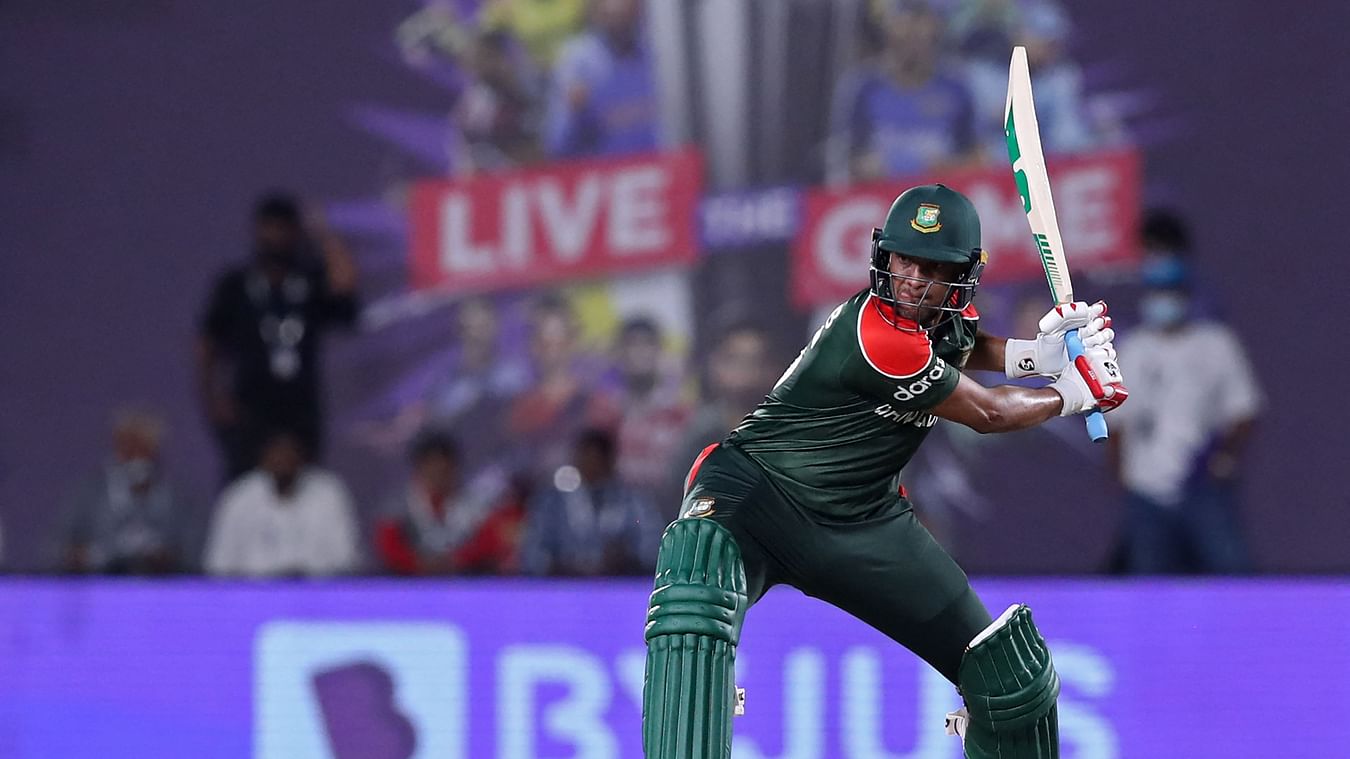 বিশ্বকাপে ভালো খেলার পুরস্কার পেলেন সাকিব